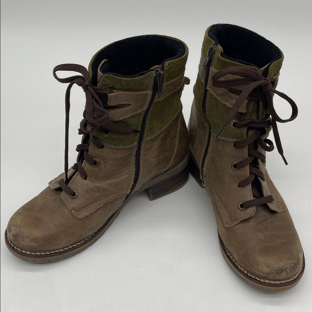 Dromedaris Kara Women's Tan and Olive Combat Boots Size 40/9.5